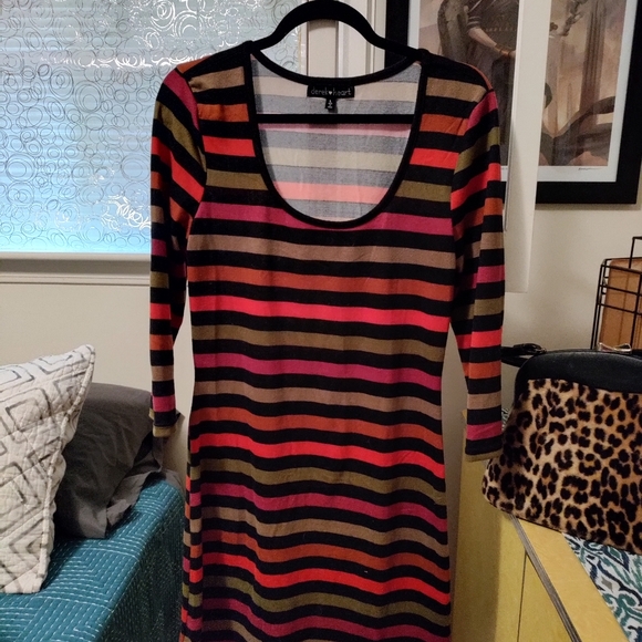 Mod Knit Scooter Dress - Picture 2 of 3